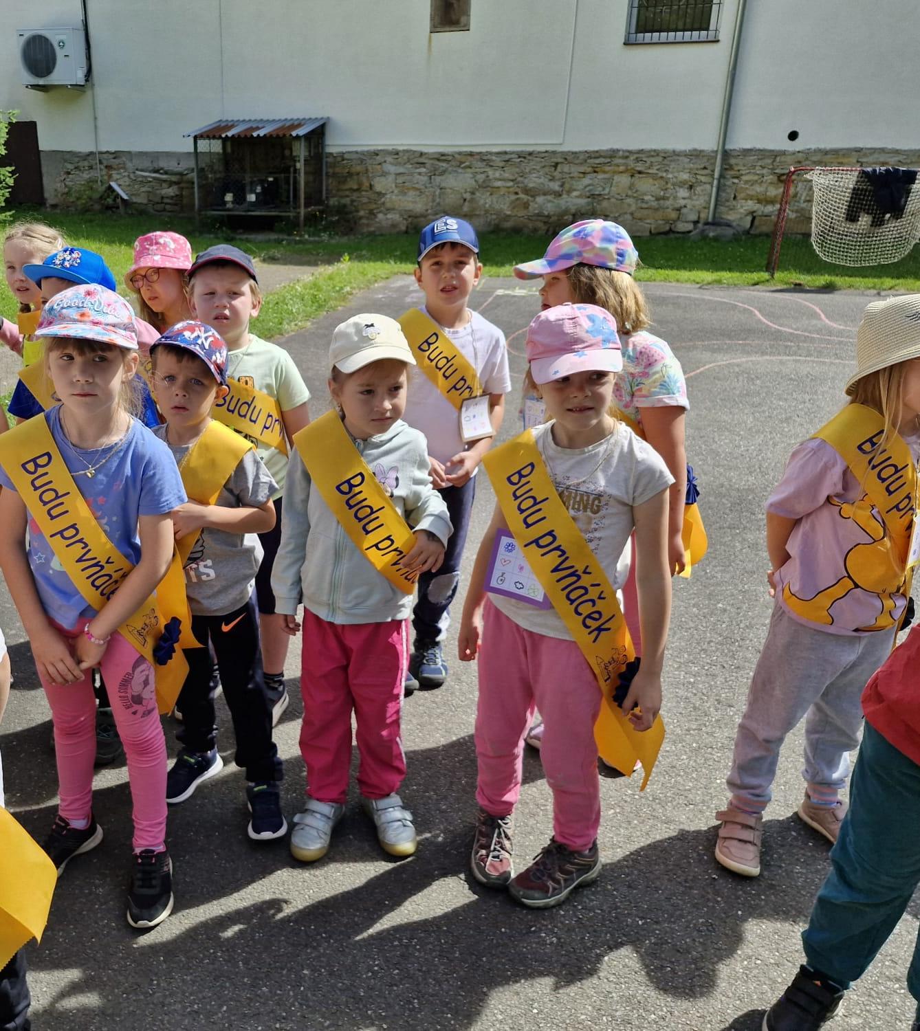 PŘEDŠKOLÁCI VE ŠKOLE - 26