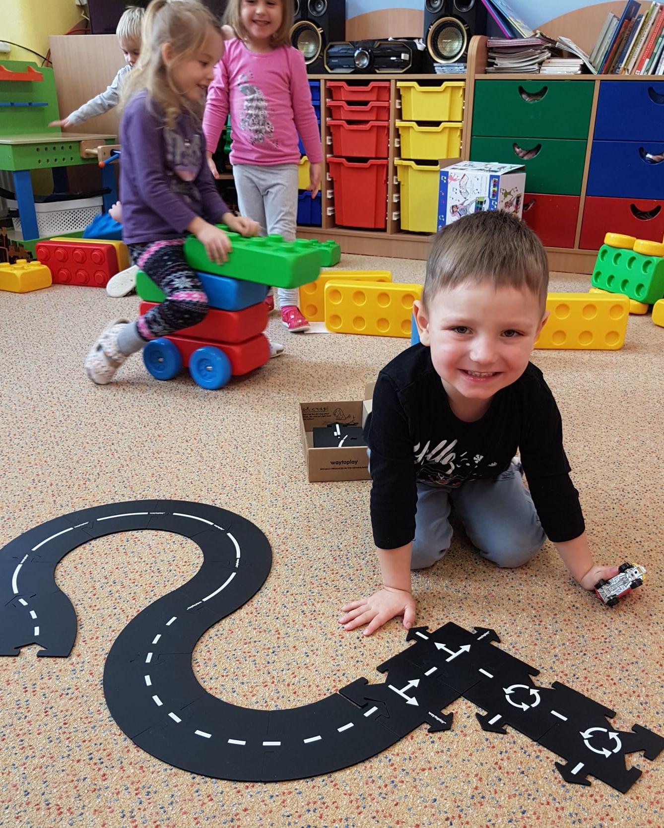 JEŽÍŠEK VE ŠKOLCE - 33