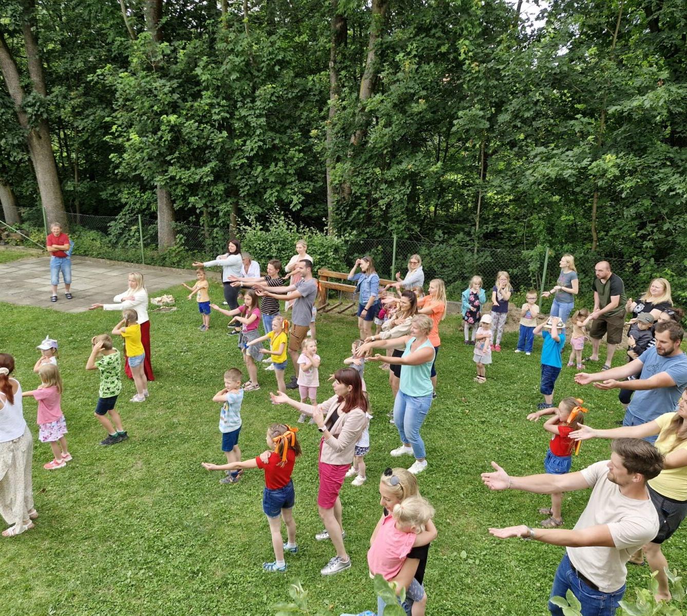 ZAHRADNÍ SLAVNOST - 46