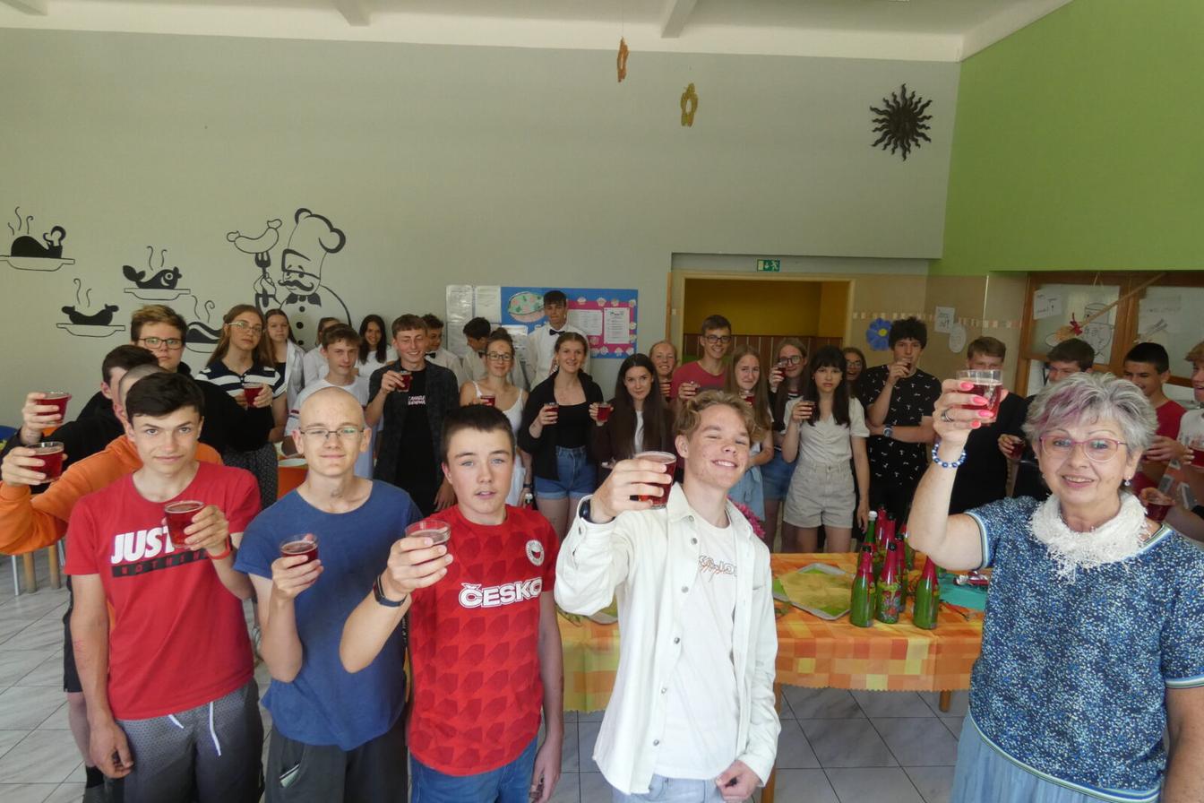Slavnostní oběd 9. třídy