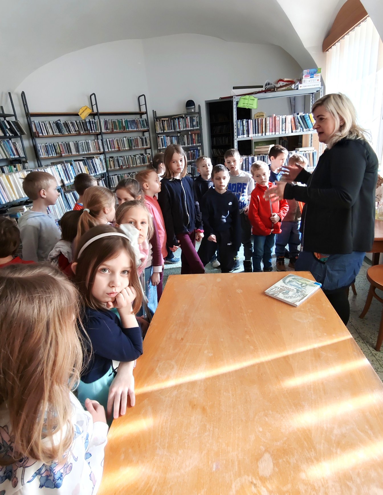 1. třída v knihovně