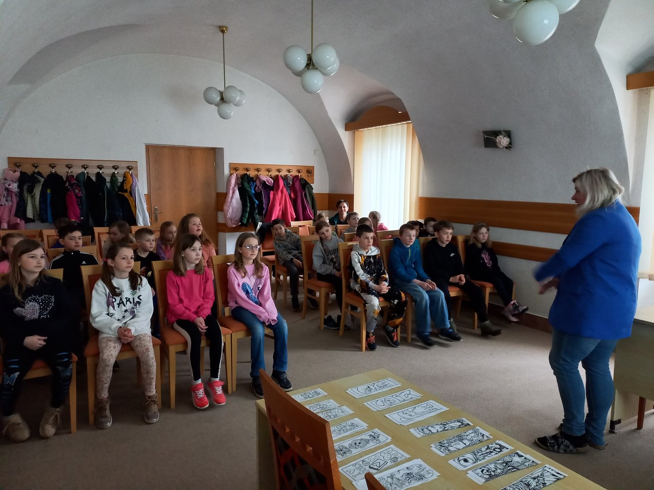 Druháčci v knihovně