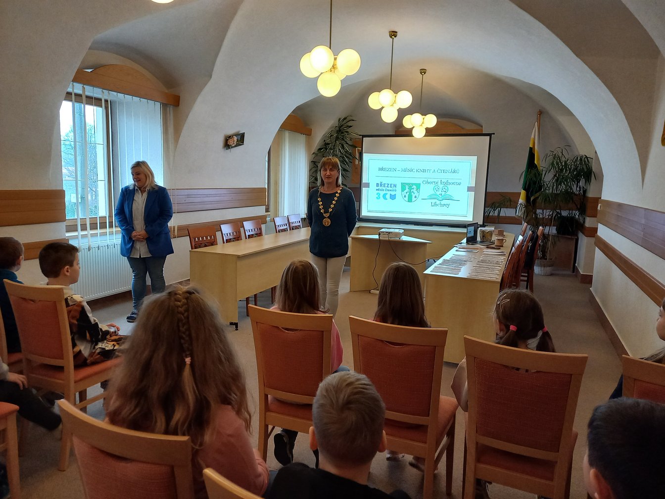 Druháčci v knihovně