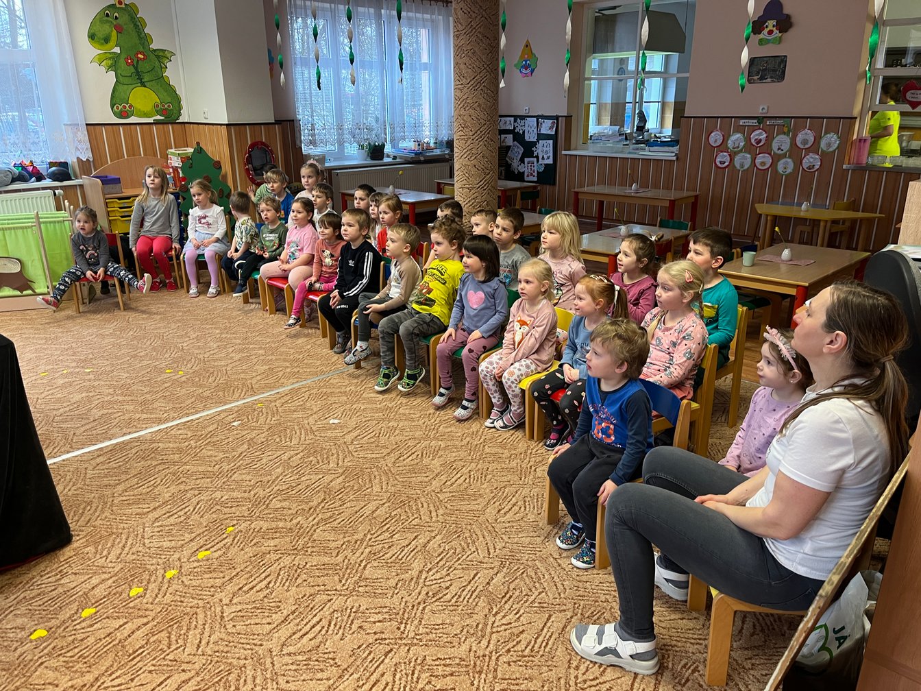 DIVADELNÍ PŘEDSTAVENÍ "STRACH MÁ VELKÉ OČI" - 2