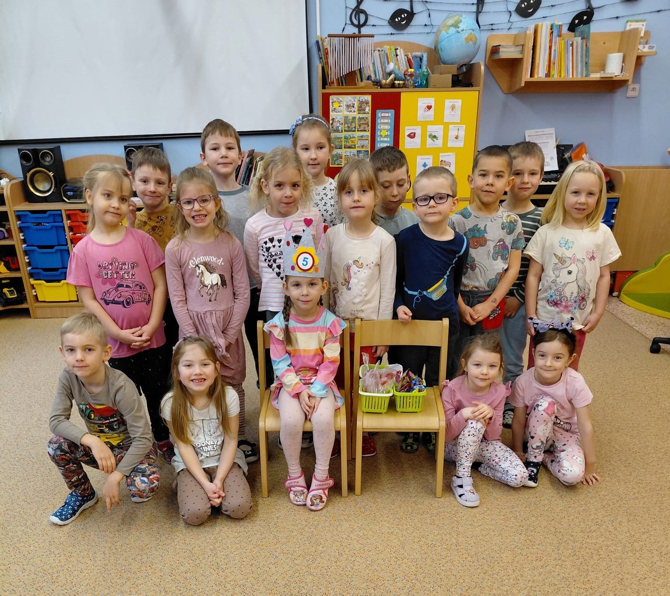 SLAVÍME - LUCINKA MĚLA NAROZENINY - 1