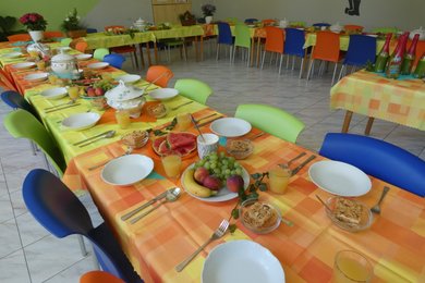 Slavnostní oběd v jídelně