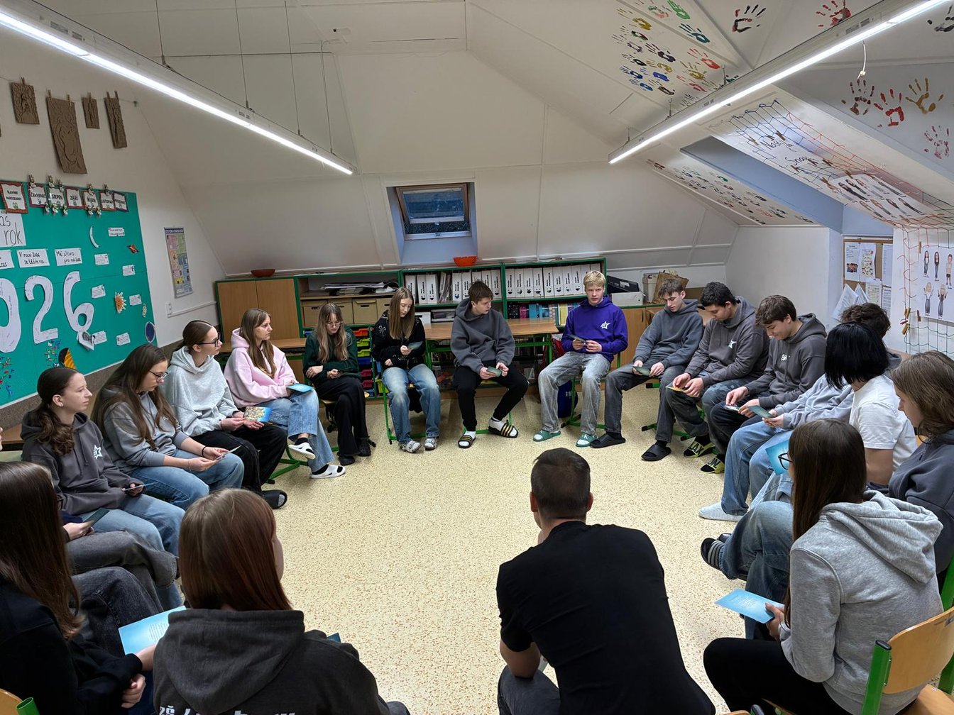Žáci 9. třídy během preventivního programu Do dna?