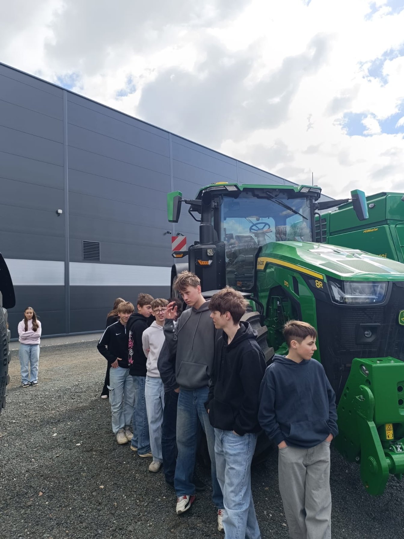 Osmáci ve firmě John Deere